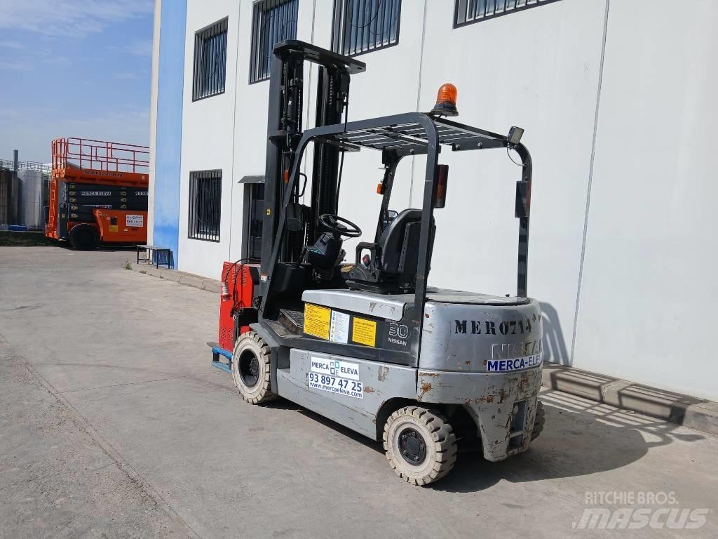 Nissan GQ02 L 30 CU Carretillas de horquilla eléctrica