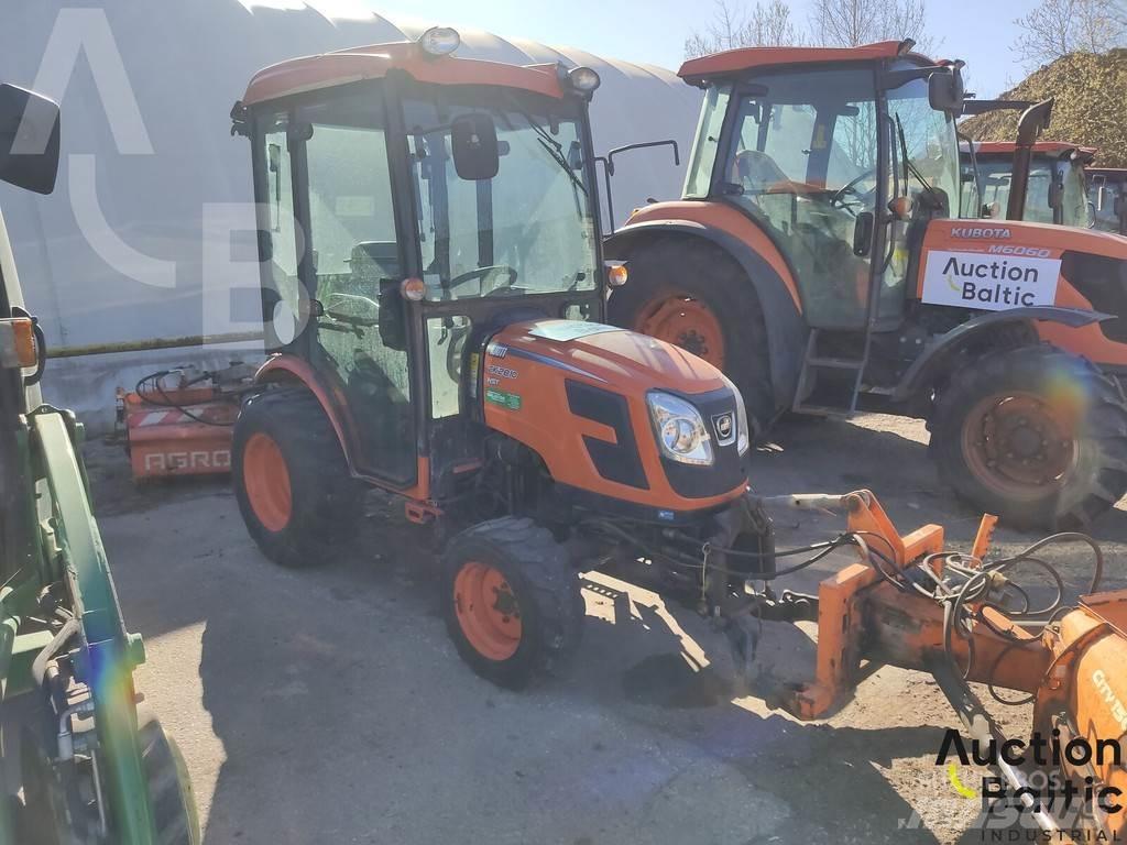 Kioti CK 2810 Tractores