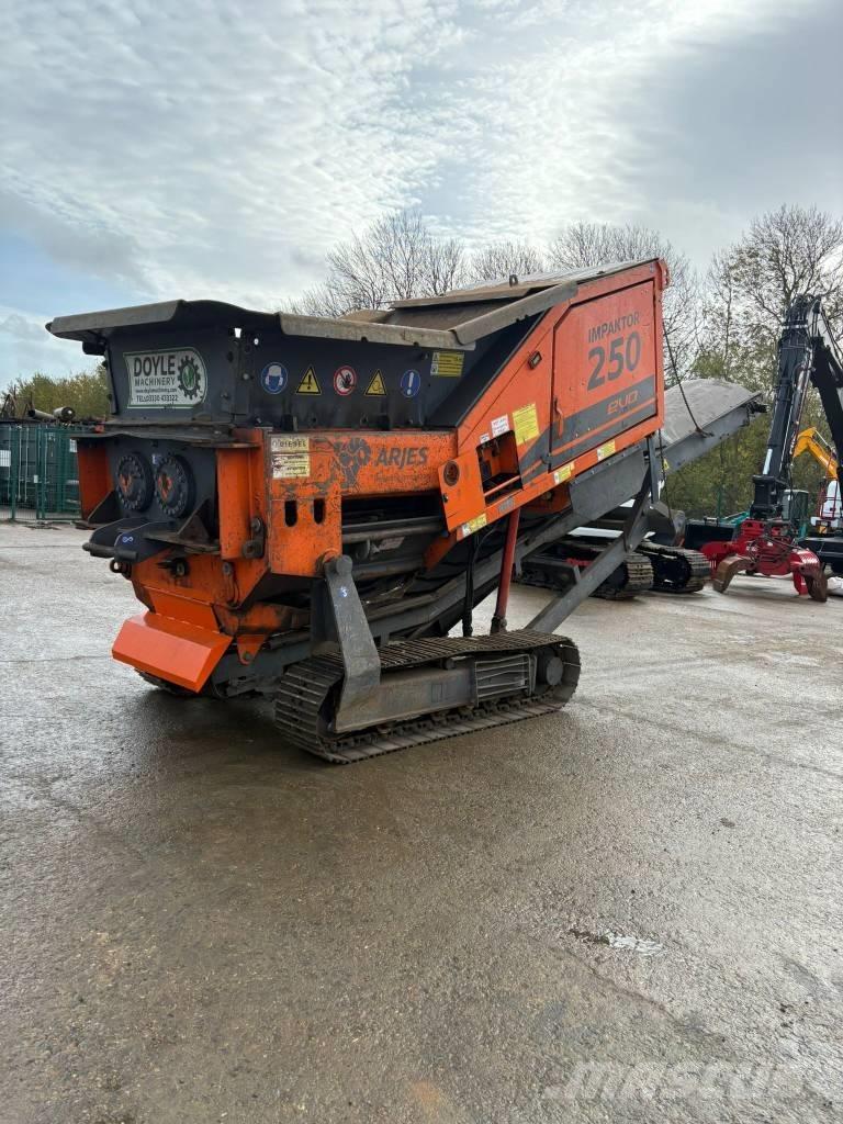 Arjes 250 Evo Trituradoras móviles