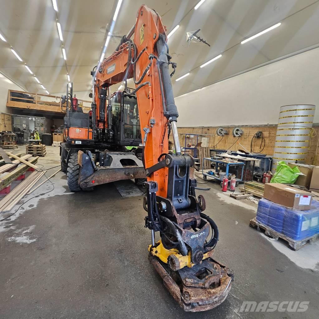 Doosan DX 170 W Excavadoras de ruedas