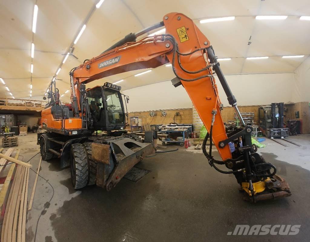 Doosan DX 170 W Excavadoras de ruedas