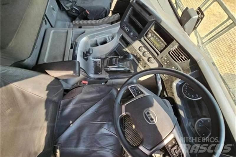 UD TRUCKS QUON Otros camiones