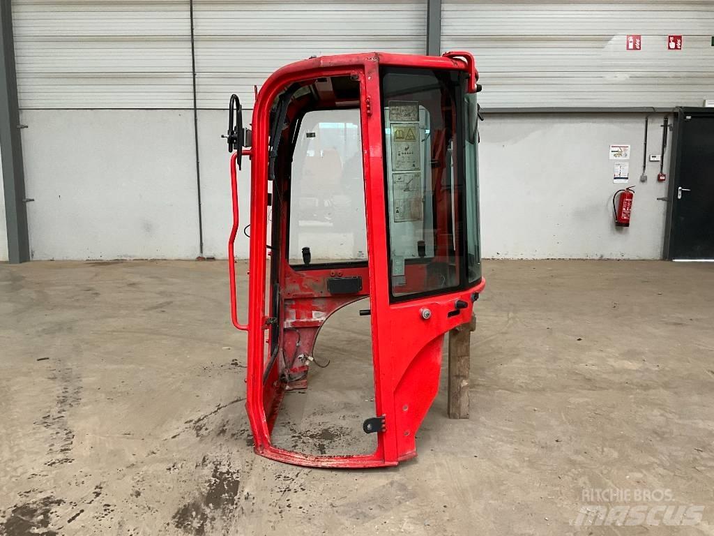 Yanmar Vio 25-6 Cabinas e interior