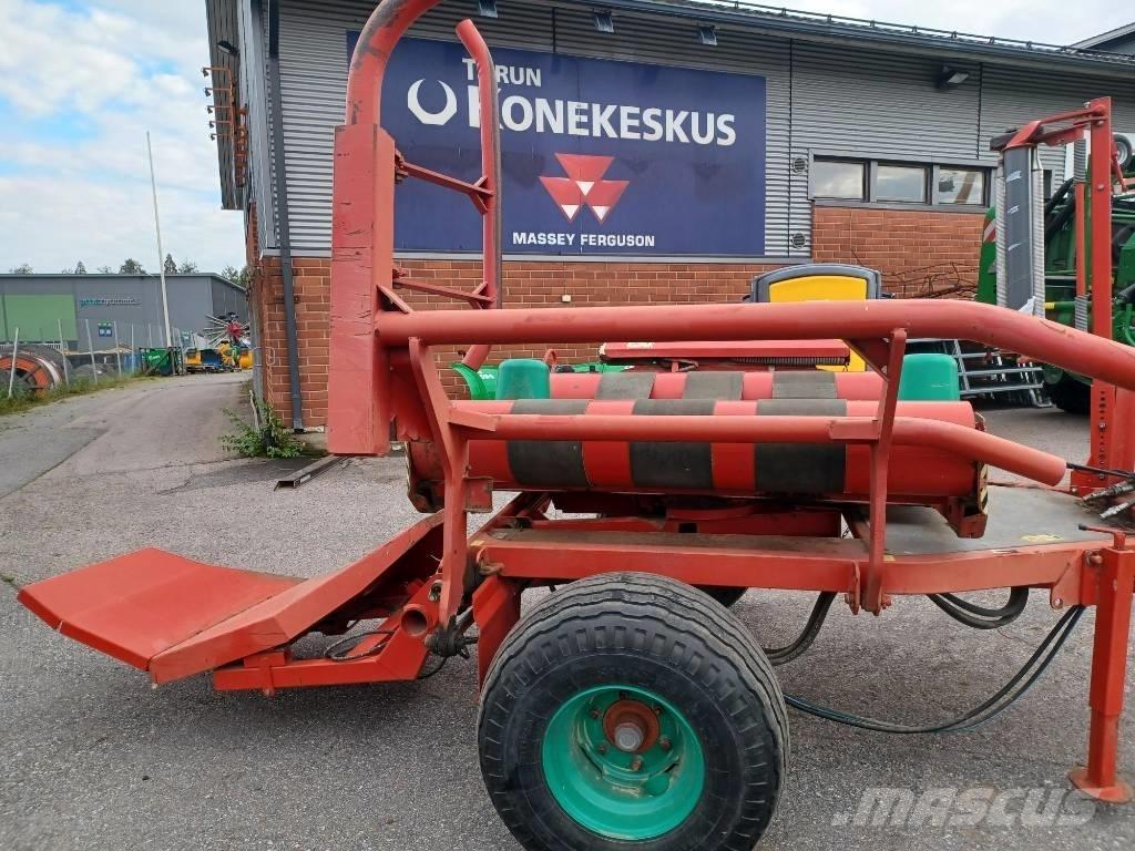 Kverneland 7517 Envolvedoras