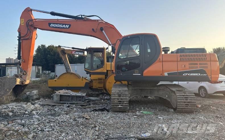 Doosan DX220 Excavadoras de cadenas