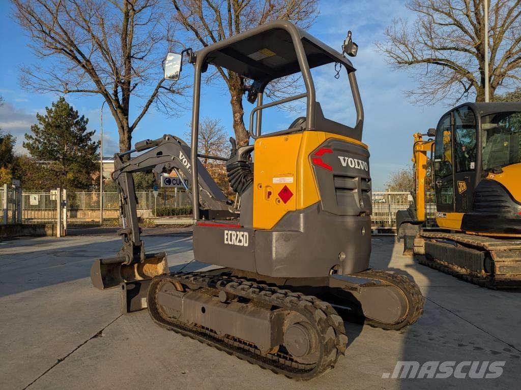 Volvo ECR 25 D Mini excavadoras < 7t