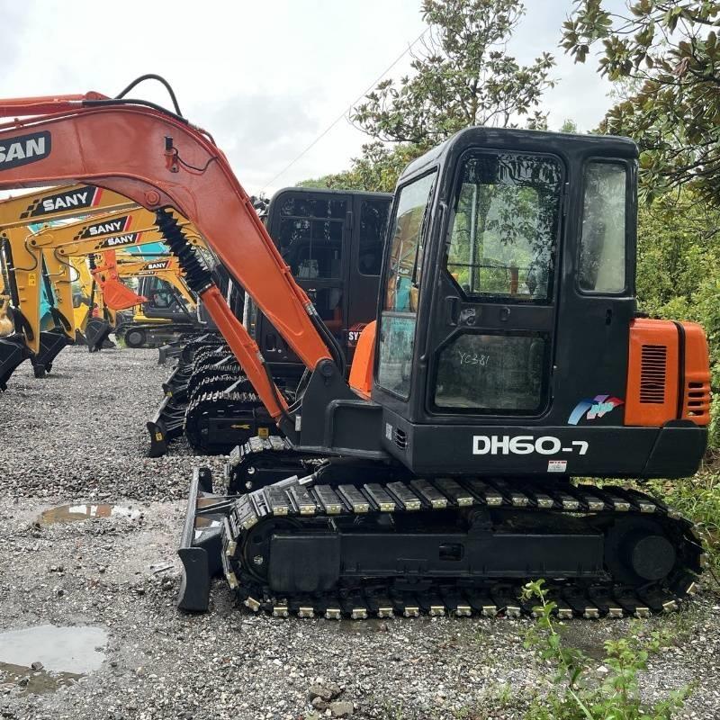 Doosan DH 60 Mini excavadoras < 7t
