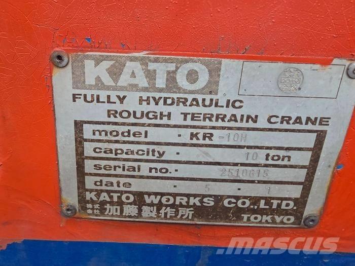 Kato MR100 Grúas autopropulsadas