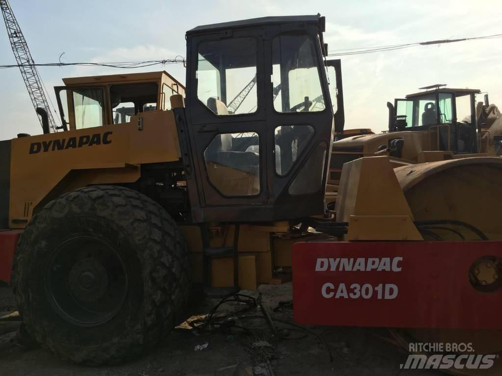 Dynapac CA 301 D Rodillos de un solo tambor