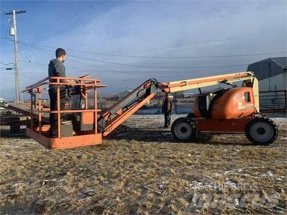 JLG 600AJ Plataforma de trabajo articulada