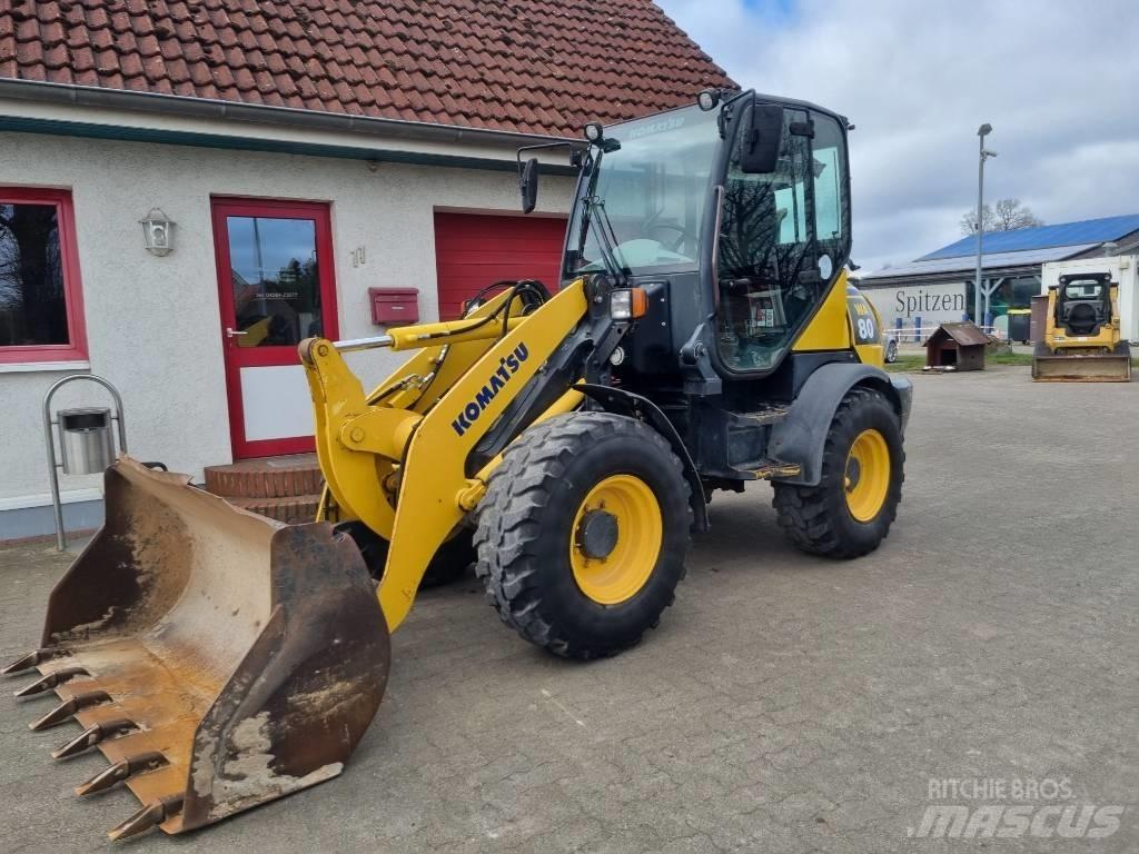 Komatsu WA 80-5 Cargadoras sobre ruedas