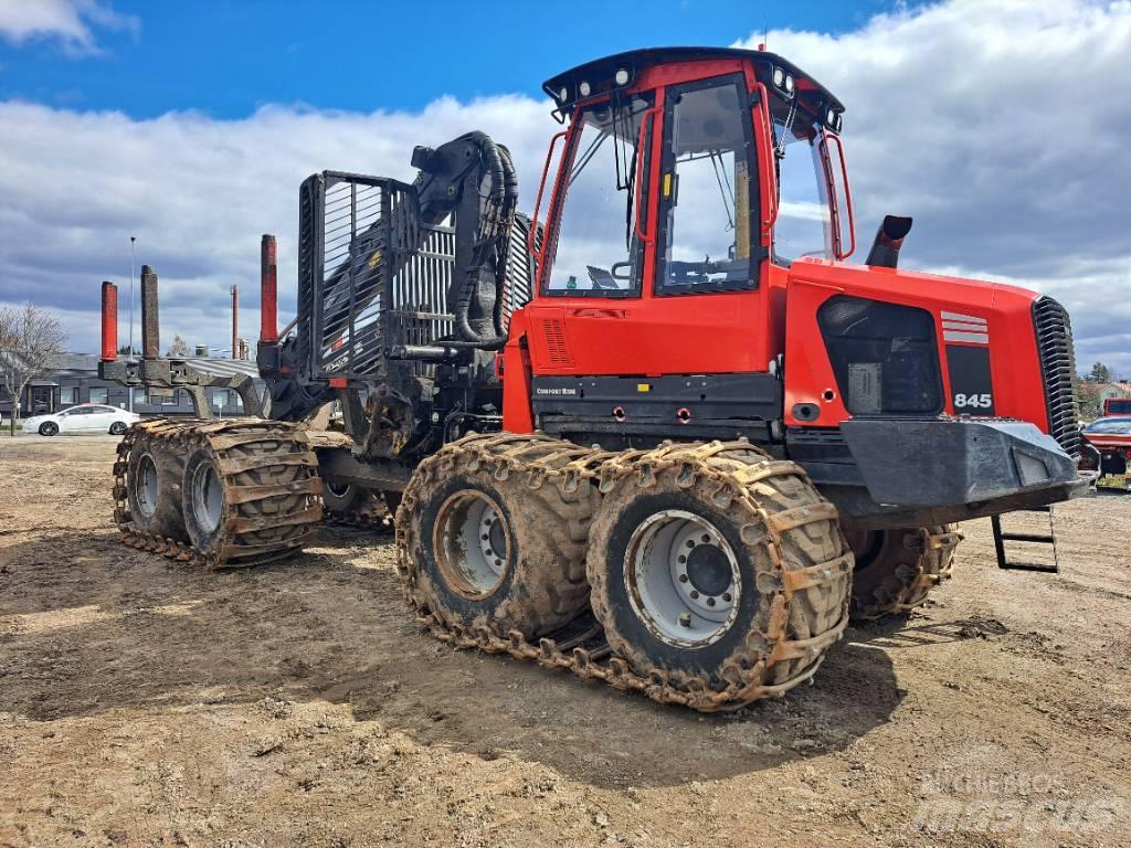 Komatsu 845 Autocargadoras
