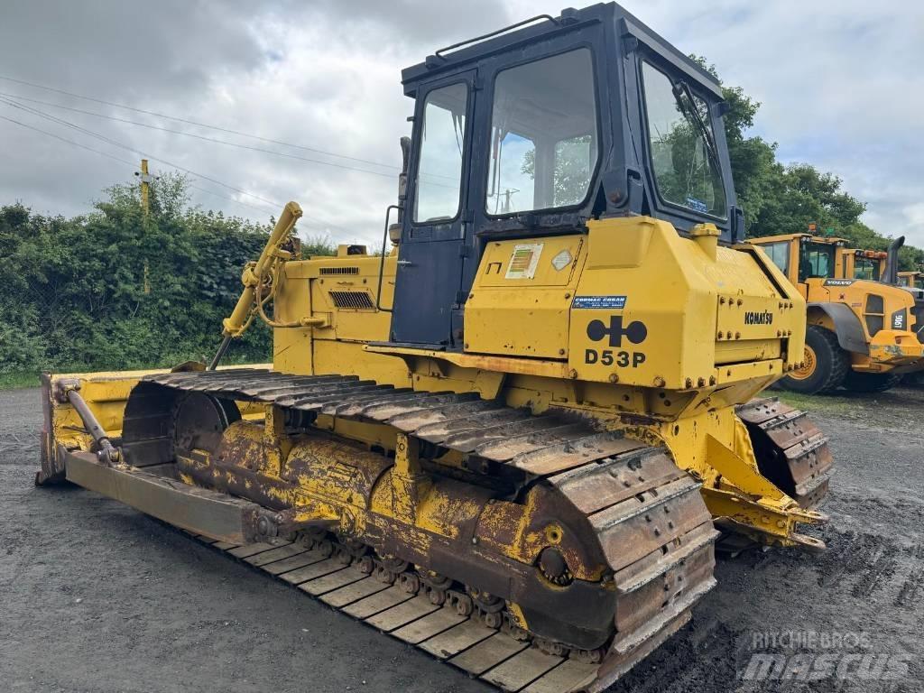 Komatsu D 53 P-17 Buldozer sobre oruga