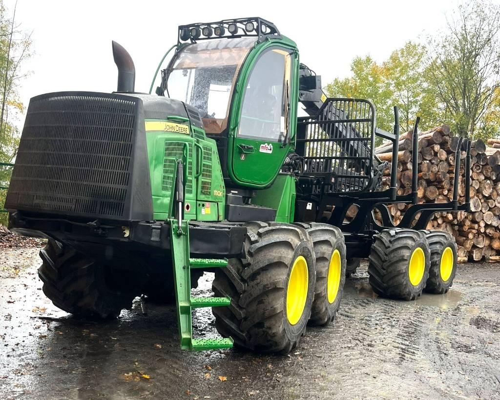 John Deere 1110 E Autocargadoras
