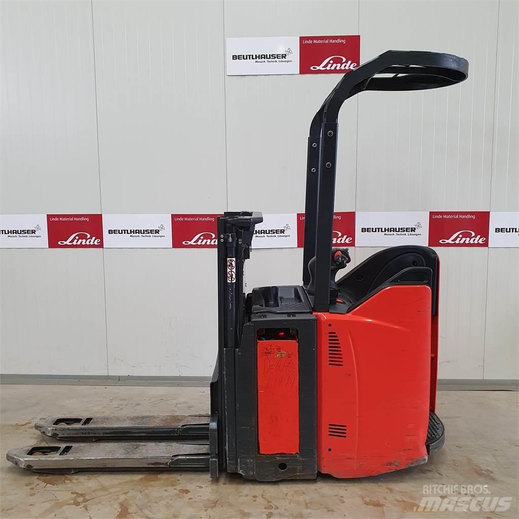 Linde D12SP Apiladores eléctricos