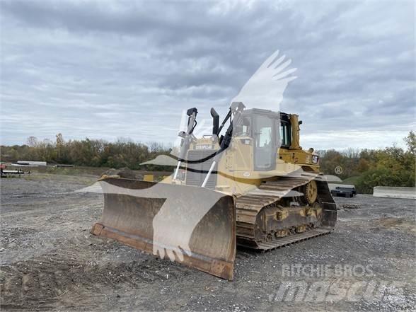 CAT D6T LGP Buldozer sobre oruga