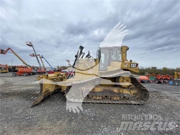 CAT D6T LGP Buldozer sobre oruga