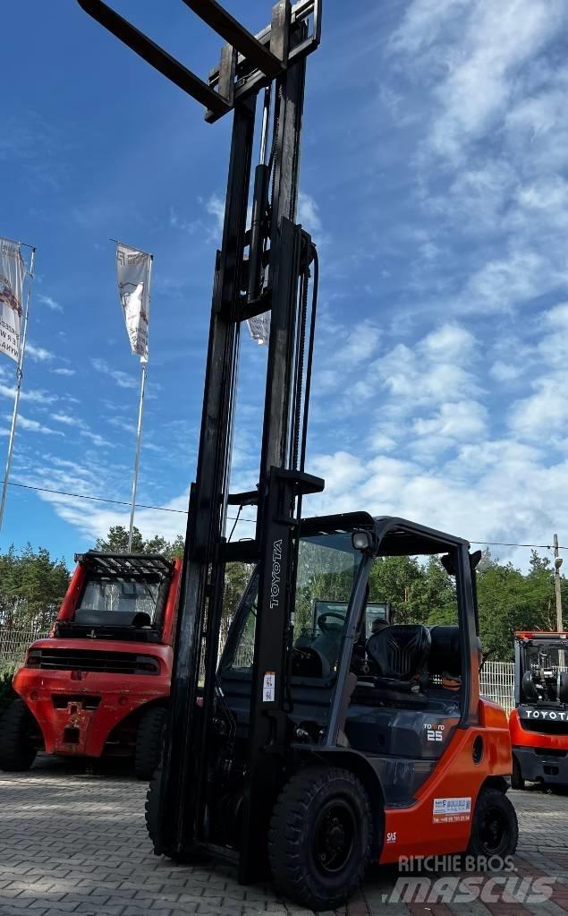 Toyota 02-8 FG F 25 Carretillas LPG