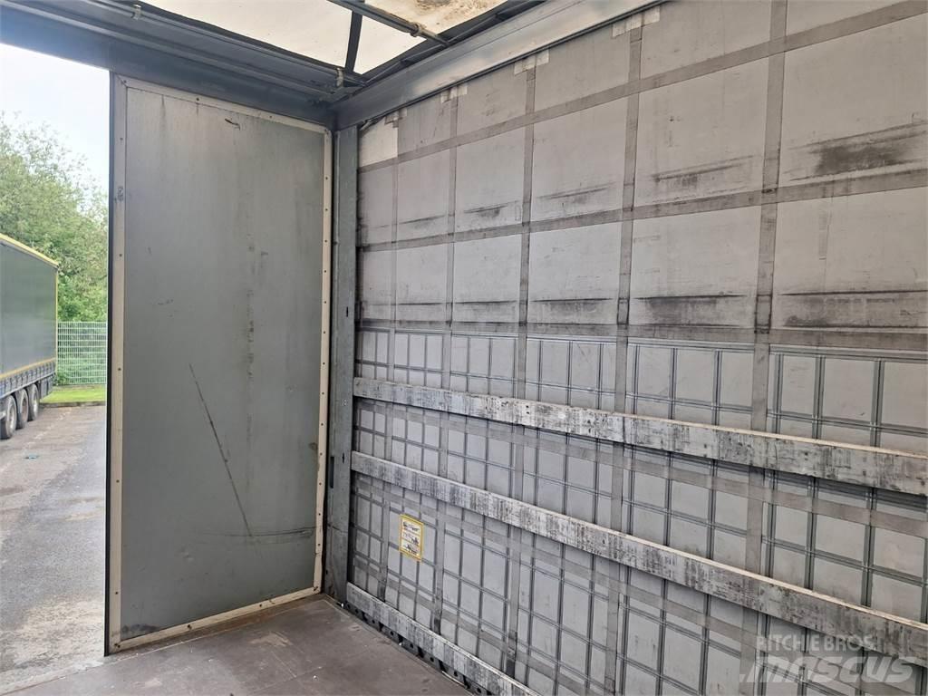 Fliegl SDS 390 Plataforma plana/laterales abatibles