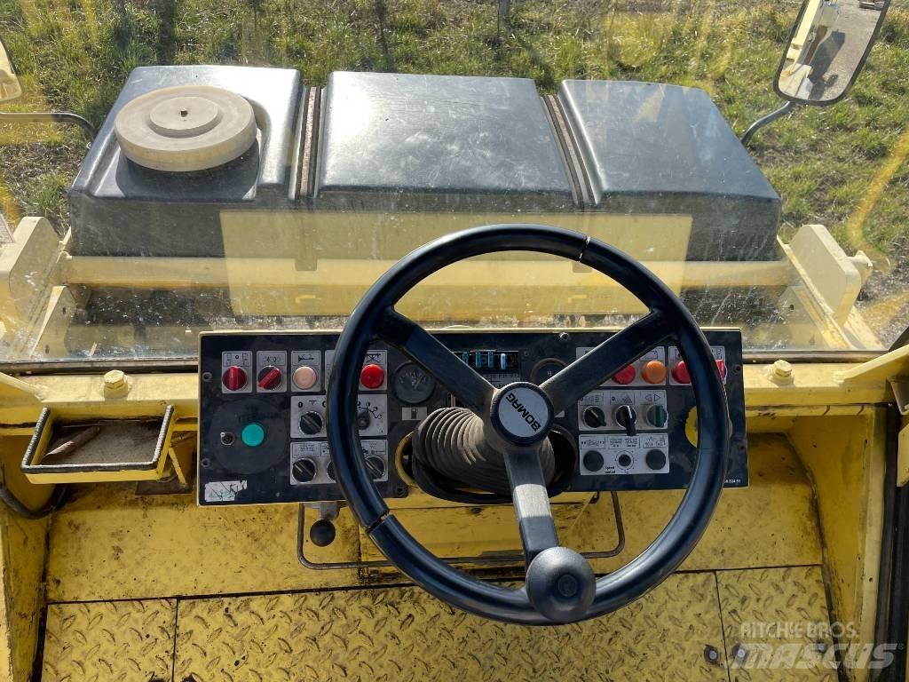 Bomag BW 154 AD-2 Rodillos de doble tambor