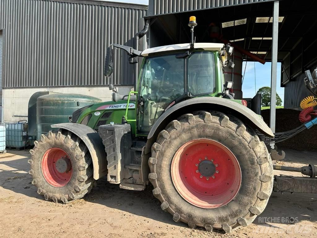 Fendt 724 Profi Plus Tractores