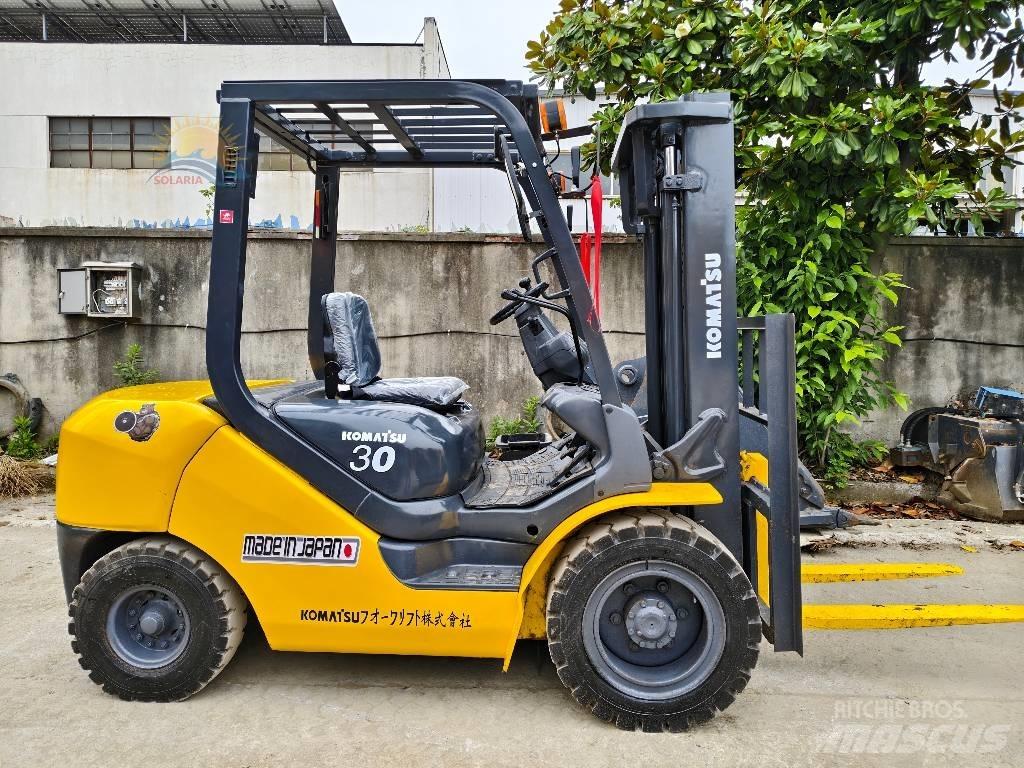 Komatsu FD 30 T-17 Carretillas diesel