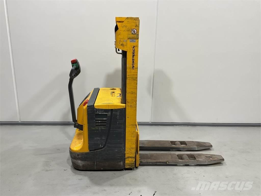 Jungheinrich EJC12 Apiladores eléctricos autopropulsados