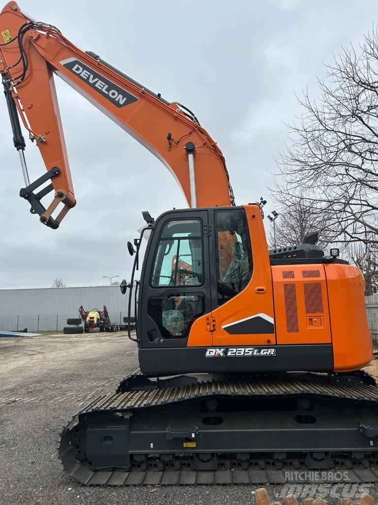 Develon DX 235 LCR-7 Excavadoras de cadenas