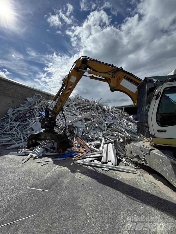 Liebherr A316 Li Excavadoras especiales