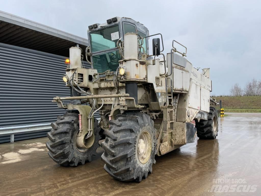 Wirtgen WR 2500S Equipos para la estabilización de suelos y reciclaje de asfalto