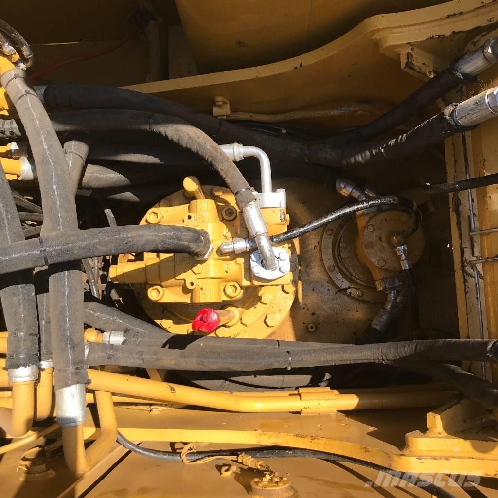 CAT 320 D Excavadoras anfibio