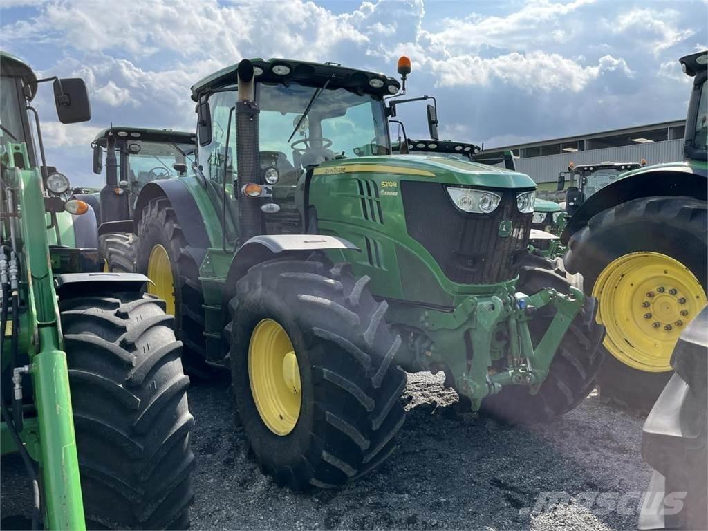 John Deere 6210R Tractores