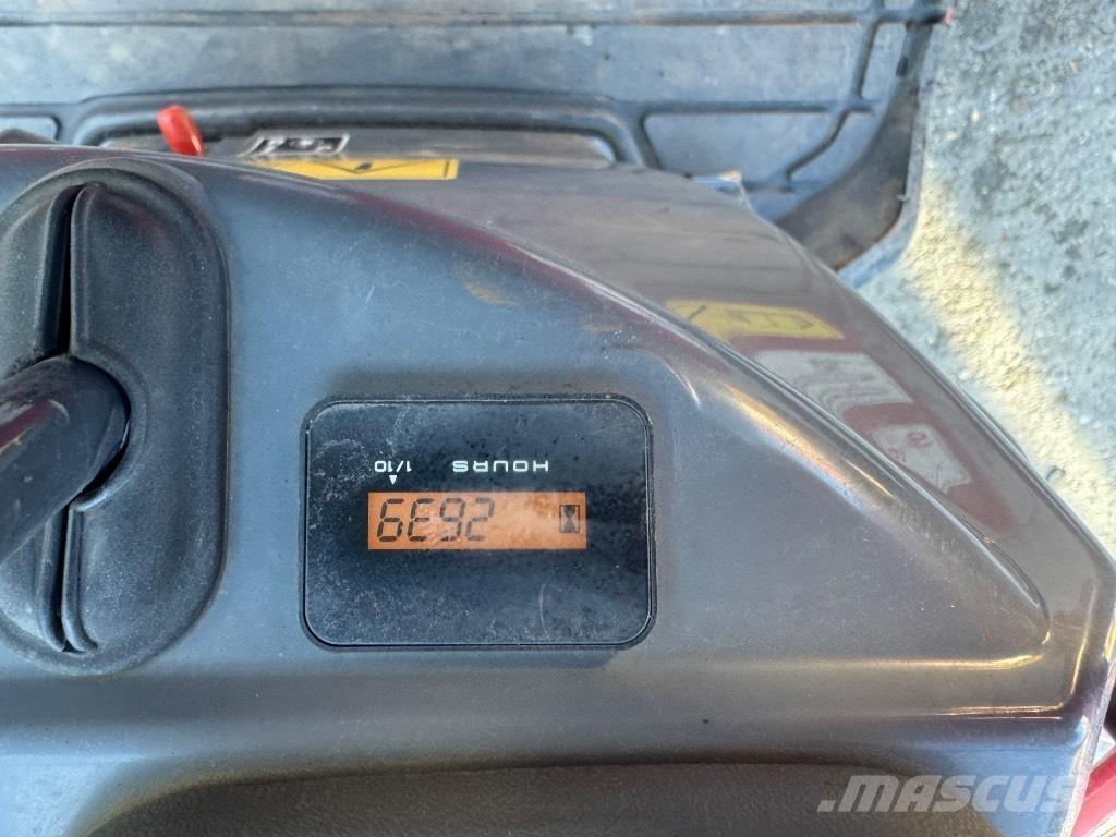 Yanmar SV08 (1E826) Mini excavadoras < 7t