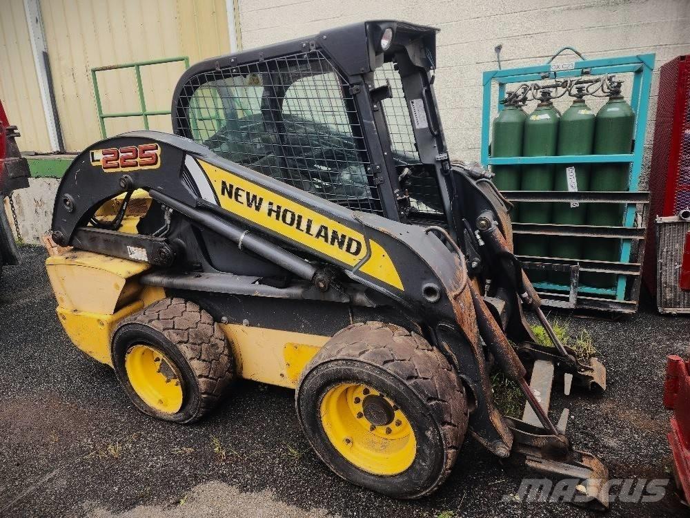 New Holland 225L Minicargadoras