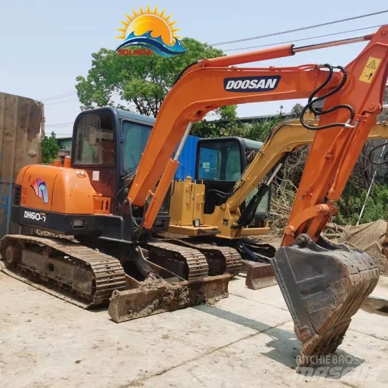 Doosan DH 60-7 Mini excavadoras < 7t