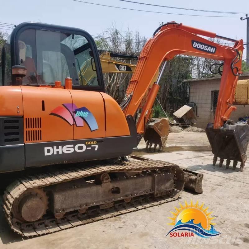 Doosan DH 60-7 Mini excavadoras < 7t