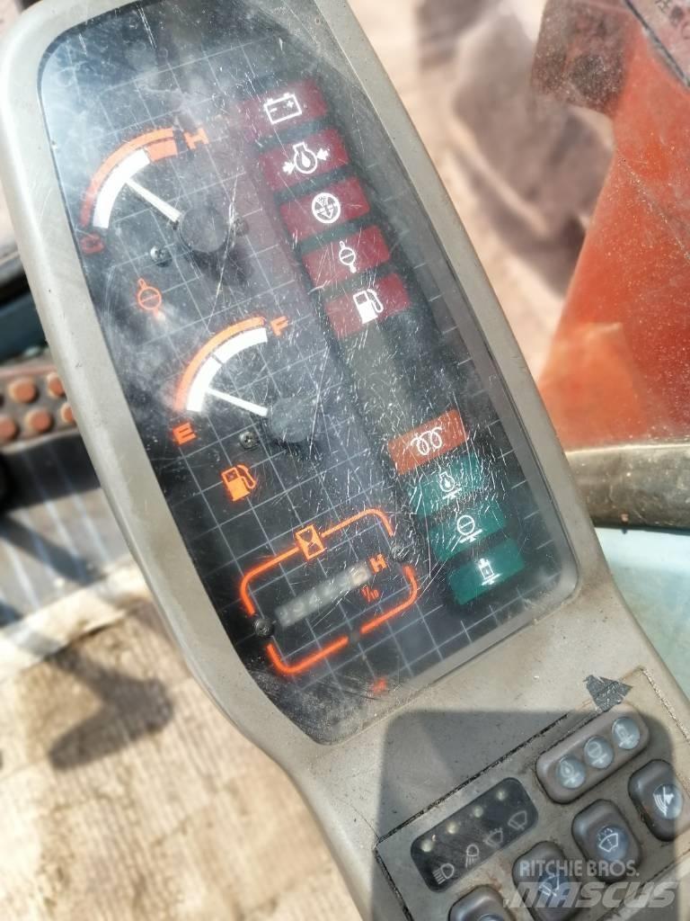 Hitachi EX 120 -3 Excavadoras de cadenas