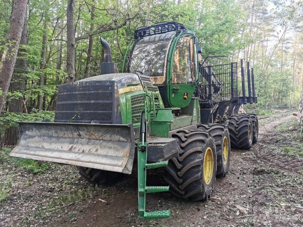 John Deere 1110G Autocargadoras