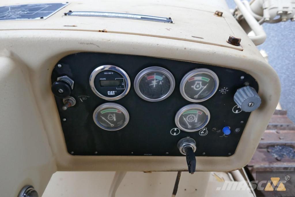 CAT D7G Ex-army Buldozer sobre oruga