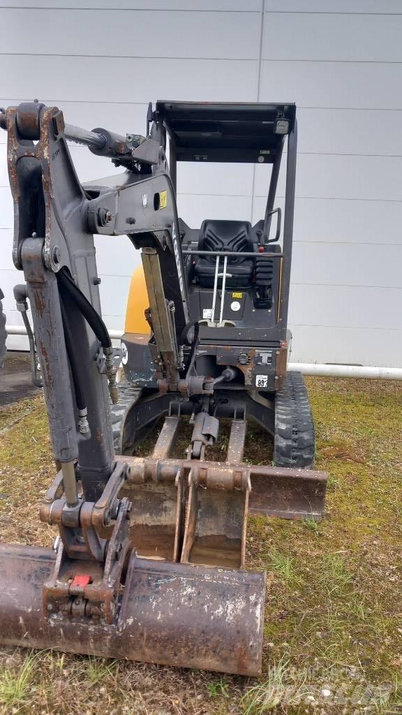 Volvo ECR 25 D Mini excavadoras < 7t