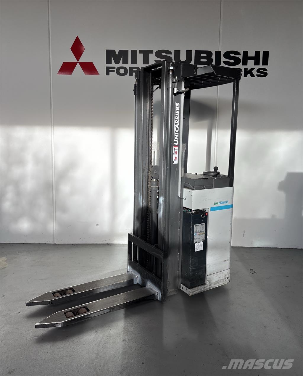 Atlet A160 Apiladores eléctricos autopropulsados