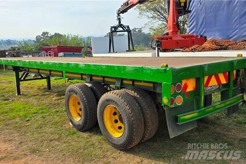  Custom 12.3m Otros remolques