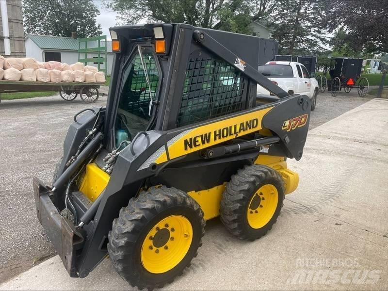 New Holland L 170 Minicargadoras