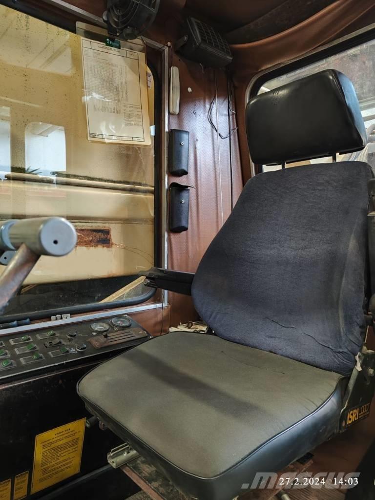 Lokomo A 353 NR Grúas todo terreno