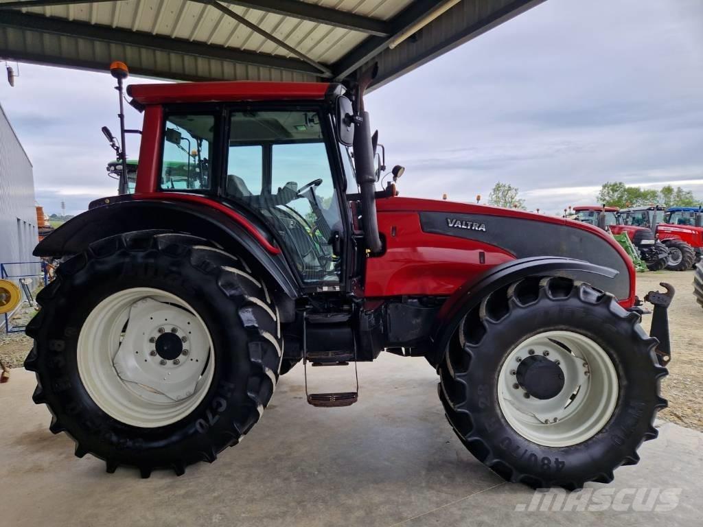 Valtra T 171 Tractores