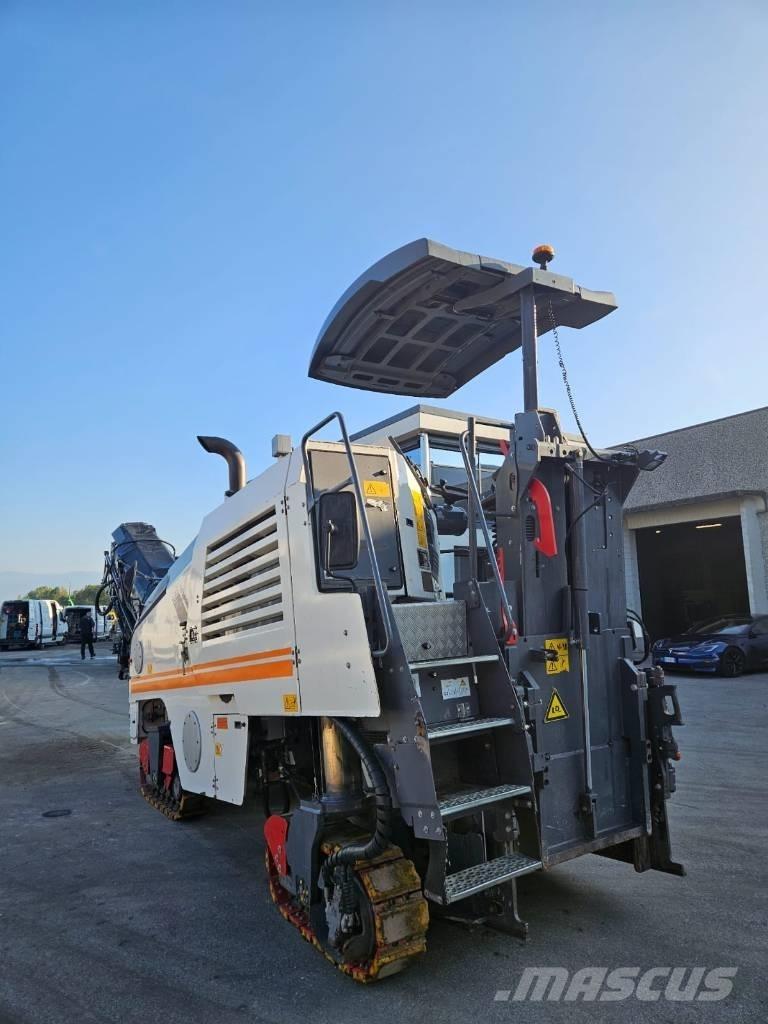 Wirtgen W 100 F Máquinas moledoras de asfalto en frío