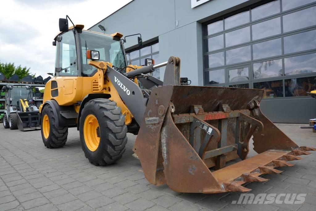 Volvo L 25 F Z Cargadoras sobre ruedas