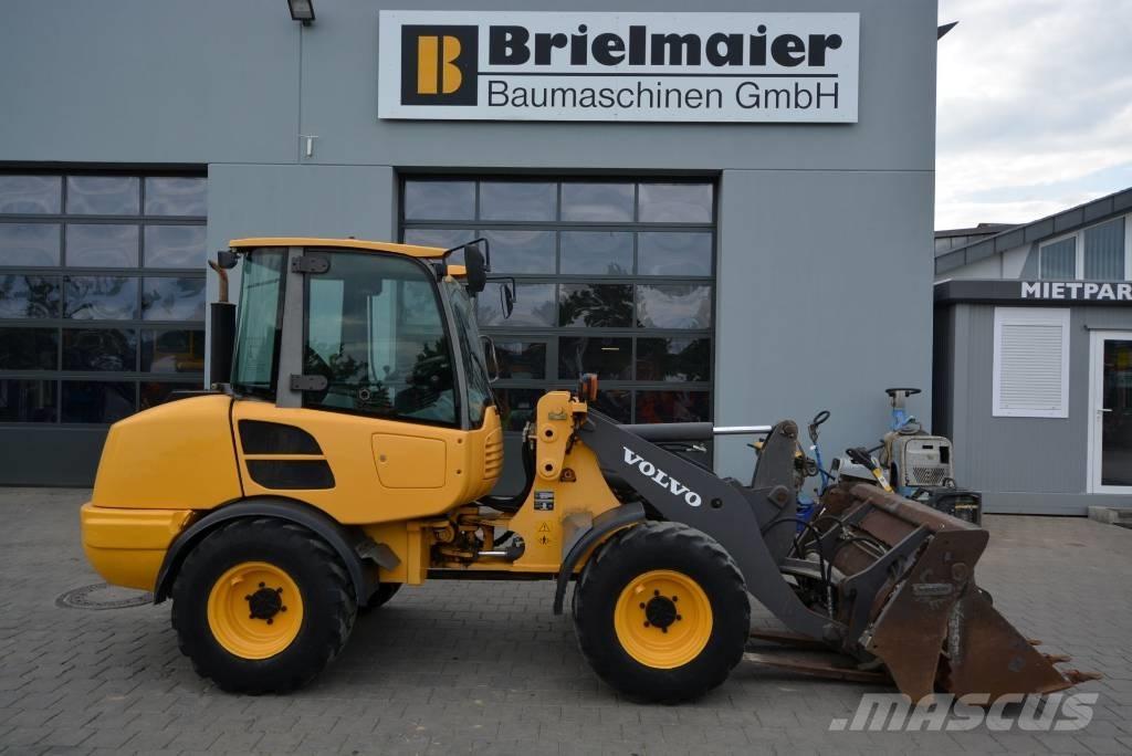Volvo L 25 F Z Cargadoras sobre ruedas