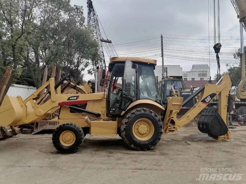 CAT 420 F Retrocargadoras