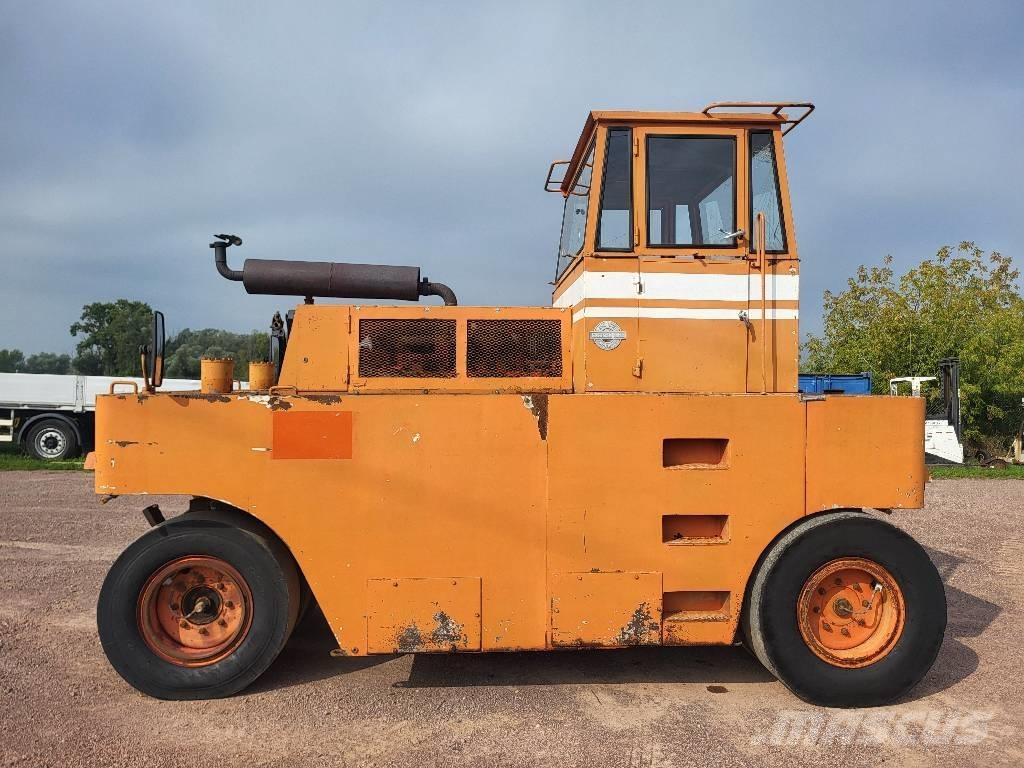 Hamm GRW 10 Rodillos sobre neumáticos